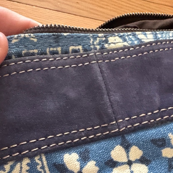 Lucky Brand Blue Paisley and Brown Suede Shoulder Bag - Picture 4 of 12